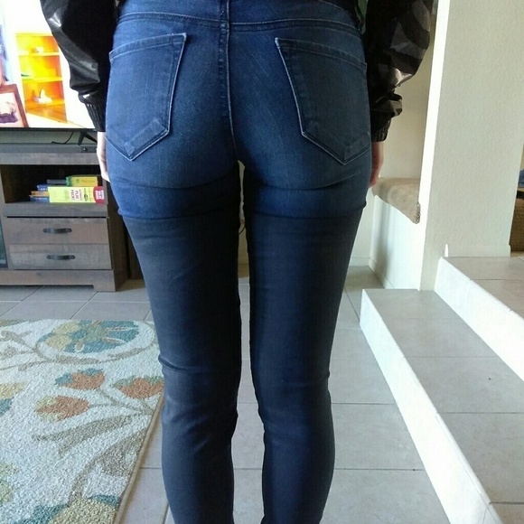 Genuine Juicy Jeans - Picture 3 of 4